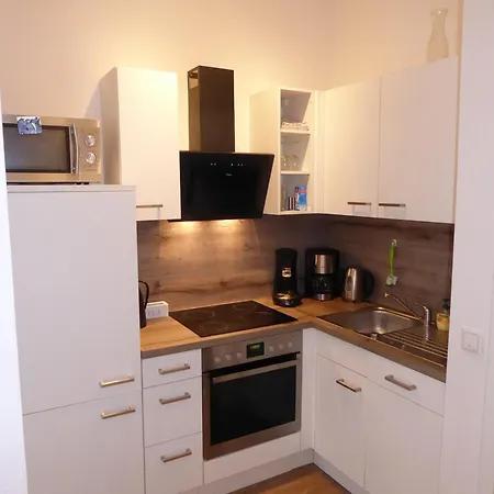 Bright, Friendly Flat In A Well-maintained Old Building