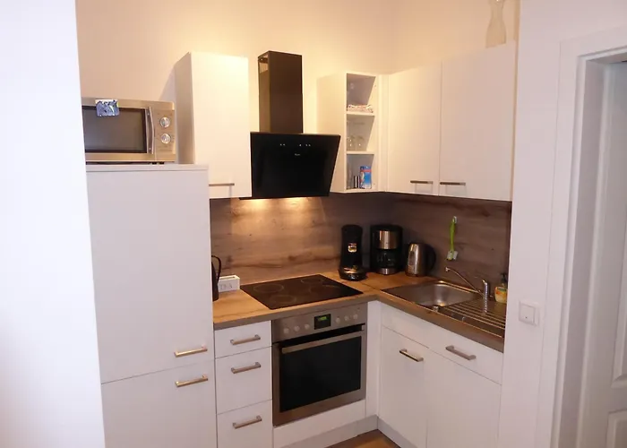 Bright, Friendly Flat In A Well-maintained Old Building